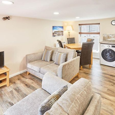 Host & Stay - Lobster Pot Apartment Whitby Bagian luar foto